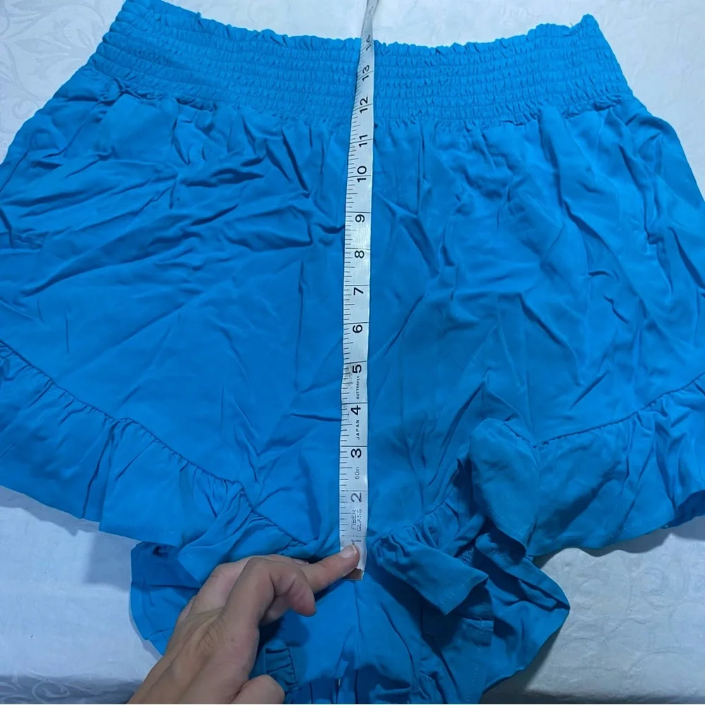 EUC Love & Piece Size Large High Waist‎ Blue Ruffle Shorts